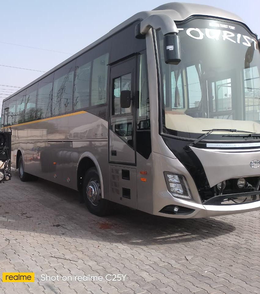 40 Seater Luxury Coach Rental Service